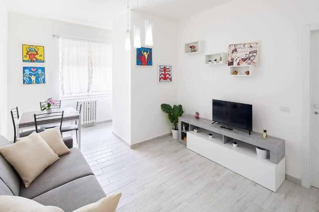 Sunny San Siro Stadio Apartment Milano Eksteriør bilde